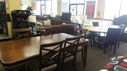 Furniture Rental Service «Rent-A-Center», reviews and photos, 927 10th St, Floresville, TX 78114, USA