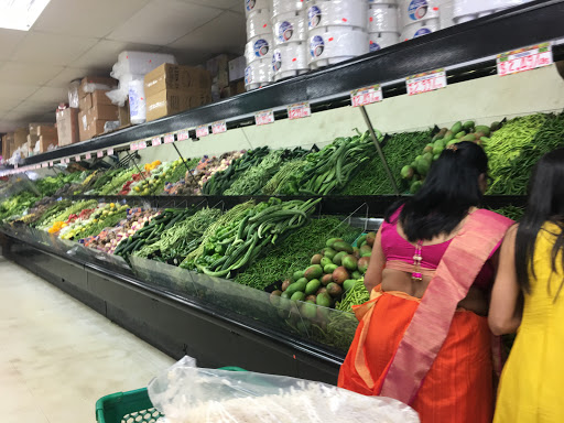 Indian Grocery Store «Patel Brothers», reviews and photos, 1850 S Hurstbourne Pkwy, Louisville, KY 40220, USA