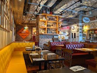 American House Diner アメリカンハウスダイナー 港山下店