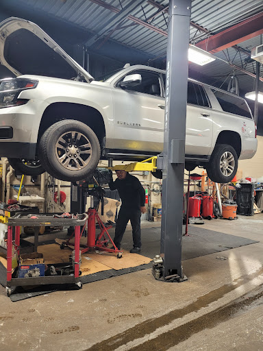 Auto Repair Shop «K&G Auto Repair and Detailing», reviews and photos, 4588 Eisenhower Ave, Alexandria, VA 22304, USA