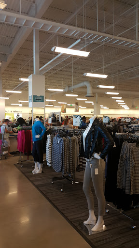 Department Store «Nordstrom Rack Palm Beach Outlets», reviews and photos, 1865 Palm Beach Lakes Blvd, West Palm Beach, FL 33401, USA