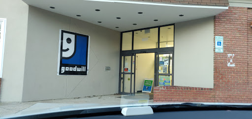 Thrift Store «Goodwill Industries of the Chesapeake, Inc.», reviews and photos, 1657 Crofton Center, Crofton, MD 21114, USA