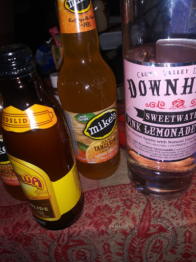 Shopping Mall «Walnut Hill Shopping Center», reviews and photos, 16529 S Frederick Ave, Gaithersburg, MD 20877, USA