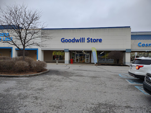 Shopping Mall «Southern Plaza Shopping Center», reviews and photos, 4200 S East St, Indianapolis, IN 46227, USA