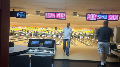 Bowling Alley «Hartfield Lanes & Lounge», reviews and photos, 3490 Twelve Mile Rd, Berkley, MI 48072, USA