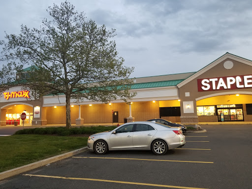 Office Supply Store «Staples», reviews and photos, 14 Hazard Ave #23, Enfield, CT 06082, USA