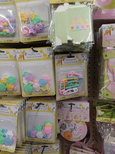 Dollar Store «Dollar Tree», reviews and photos, 3092 N Eastman Rd Ste 102, Longview, TX 75605, USA