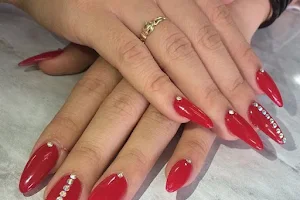 Ds nails image