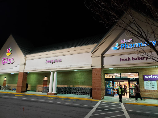 Grocery Store «Giant», reviews and photos, 1700 Kingfisher Dr, Frederick, MD 21701, USA