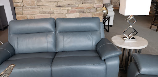 Furniture Store «Rooms To Go & Rooms To Go Kids Furniture Store - Montgomery», reviews and photos, 6810 Eastchase Pkwy Suite A, Montgomery, AL 36117, USA