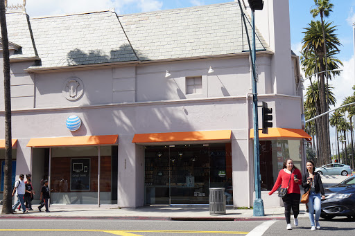 AT&T, 9659 N Santa Monica Blvd, Beverly Hills, CA 90210, USA, 