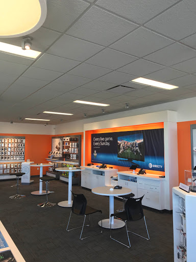 Cell Phone Store «AT&T Authorized Retailer», reviews and photos, 5098 S Federal Blvd c, Englewood, CO 80110, USA