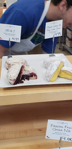 Shopping Mall «Abbot Kinney BLVD Shopping», reviews and photos, Navarre Ct, Venice, CA 90291, USA