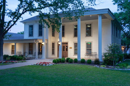 Funeral Home «J E Foust & Son Funeral Home», reviews and photos, 523 S Main St, Grapevine, TX 76051, USA