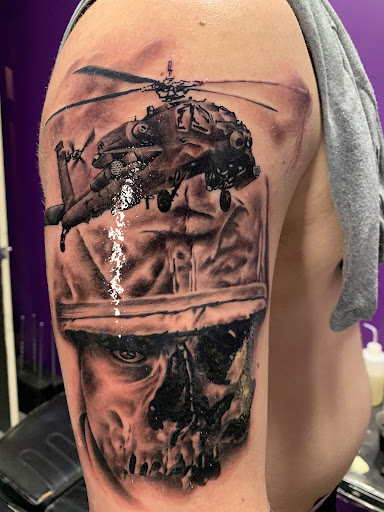 Tattoo Shop «Black Heart Tattoo», reviews and photos, 1926 Hudson Bridge Rd, Stockbridge, GA 30281, USA