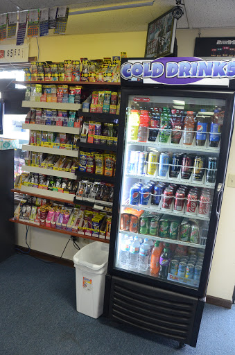 Tobacco Shop «Tobacco & Smoke Shop», reviews and photos, 91 Sugar Ln, Sugar Grove, IL 60554, USA