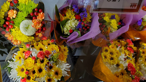 Florist «Flowerama», reviews and photos, 220 150th St W, Apple Valley, MN 55124, USA