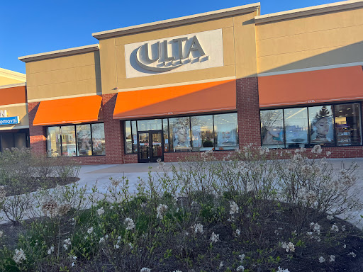Hair Salon «Ulta Beauty», reviews and photos, 700 N Milwaukee Ave #117, Vernon Hills, IL 60061, USA