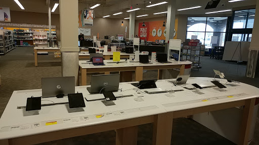 Office Supply Store «OfficeMax», reviews and photos, 6925 Southland Dr, Middleburg Heights, OH 44130, USA