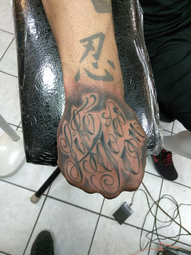 Tattoo Shop «Unlimited Tattoo», reviews and photos, 359 S Irwindale Ave, Azusa, CA 91702, USA