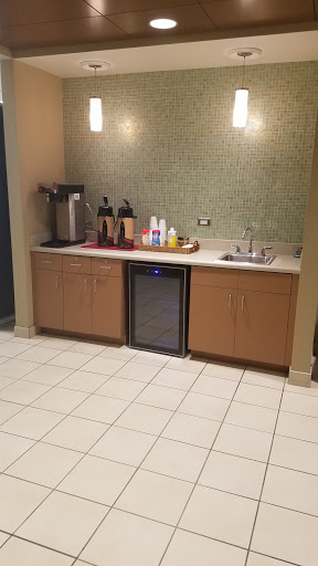 Car Dealer «LaFontaine Toyota», reviews and photos, 2027 S Telegraph Rd, Dearborn, MI 48124, USA