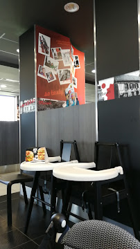 Atmosphère du Restaurant KFC Rouen Barentin à Pissy-Pôville - n°8