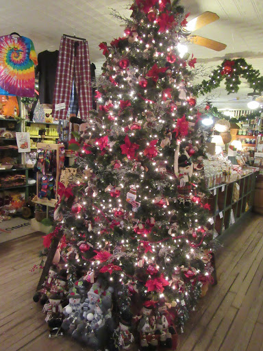 Gift Shop «Canal Towne Emporium», reviews and photos, 107 Sullivan St, Wurtsboro, NY 12790, USA