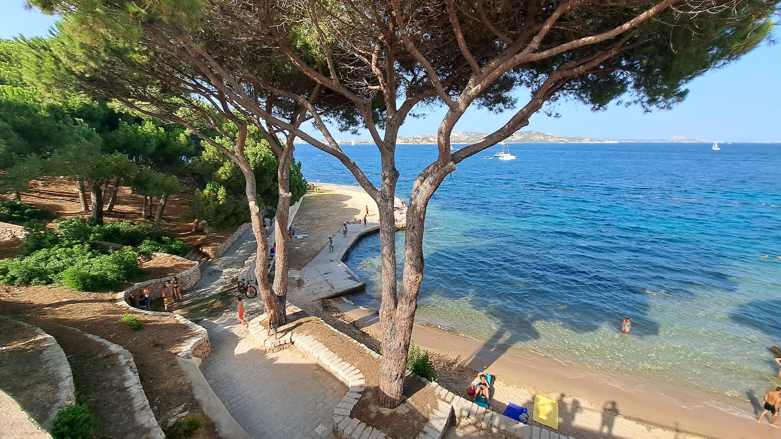Palau Vecchio Beach'in fotoğrafı imkanlar alanı