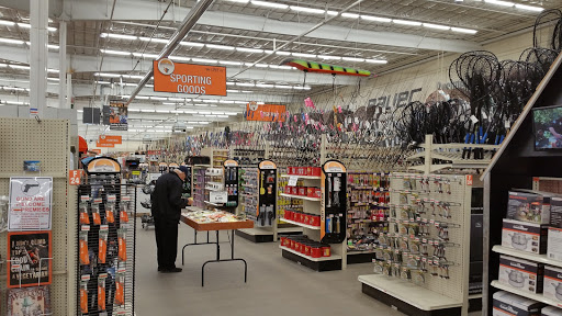 Department Store «Mills Fleet Farm», reviews and photos, 8400 Lakeland Ave N, Brooklyn Park, MN 55445, USA