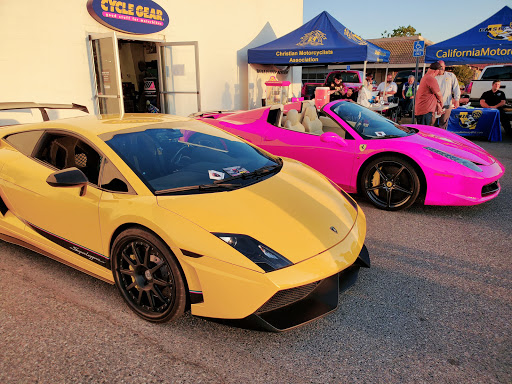 Motorcycle Parts Store «Cycle Gear», reviews and photos, 4455 N Blackstone Ave, Fresno, CA 93726, USA