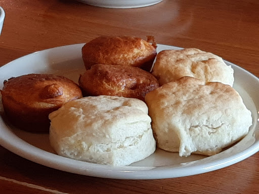 American Restaurant «Cracker Barrel Old Country Store», reviews and photos, 4700 Portsmouth Blvd, Chesapeake, VA 23321, USA