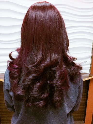 Hair Salon «J Hollywood Salon», reviews and photos, 401 Windsor Hwy, New Windsor, NY 12553, USA