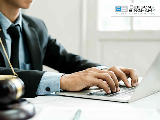 Personal Injury Attorney «Benson & Bingham - Downtown», reviews and photos