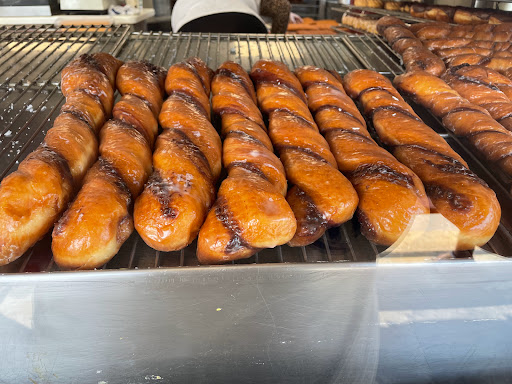 Donut Shop «The Donut Man», reviews and photos, 915 E Rte 66, Glendora, CA 91740, USA