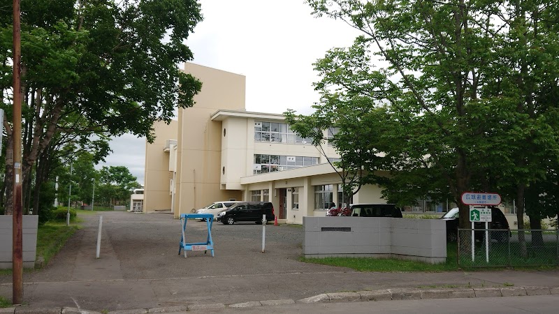 釧路市立鳥取西小学校