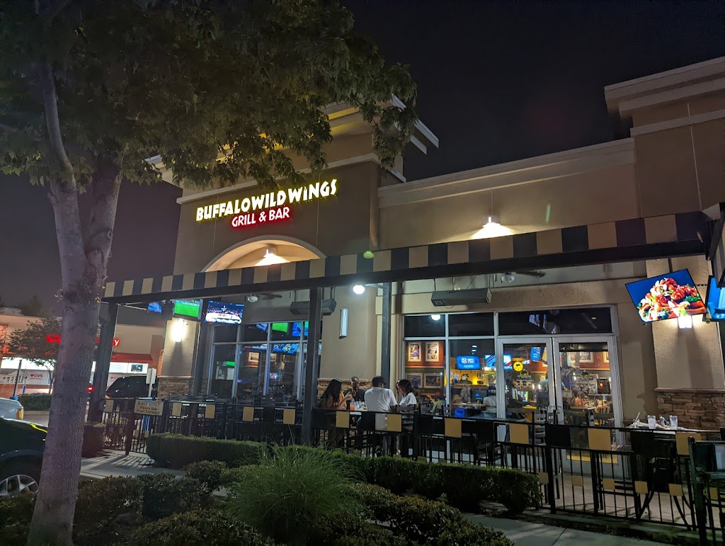 Buffalo Wild Wings 70802