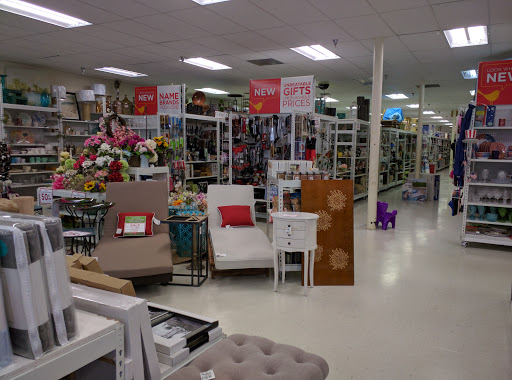Home Goods Store «Tuesday Morning», reviews and photos, 118 W 21st St, Norfolk, VA 23517, USA