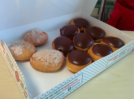 Bakery «Krispy Kreme Doughnuts», reviews and photos, 2900 S 108th St, Milwaukee, WI 53227, USA