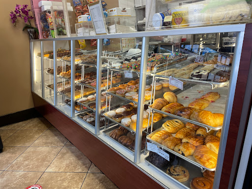 Donut Shop «Tasty Donuts and Cafe», reviews and photos, 8205 Santa Monica Blvd, West Hollywood, CA 90046, USA