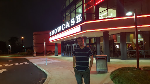 Movie Theater «Farmingdale Multiplex Cinemas», reviews and photos, 1001 Broadhollow Rd, East Farmingdale, NY 11735, USA