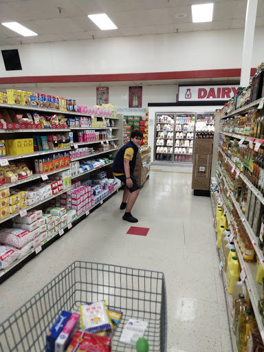 Grocery Store «R-N Market», reviews and photos, 6670 N Cedar Ave, Fresno, CA 93710, USA