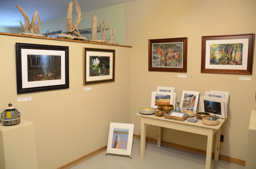 Pottery Store «Mississippi Mud Pottery», reviews and photos, 310 E Broadway, Alton, IL 62002, USA