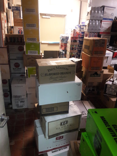 Liquor Store «Dual Highway Liquors», reviews and photos, 350 Dual Hwy, Hagerstown, MD 21740, USA