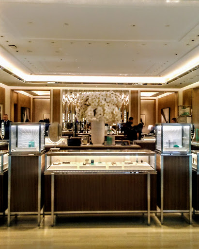 Jewelry Store «Tiffany & Co.», reviews and photos, 505 Vine St, Cincinnati, OH 45202, USA