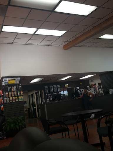 Nissan Dealer «Nissan of Duarte», reviews and photos, 1434 Buena Vista St, Duarte, CA 91010, USA