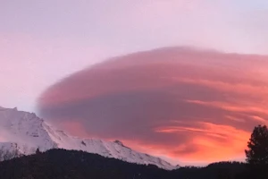 Mount Shasta Retreats image