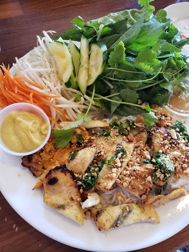 Shopping Mall «Evergreen Shopping Center», reviews and photos, 5015 Tacoma Mall Blvd, Tacoma, WA 98409, USA