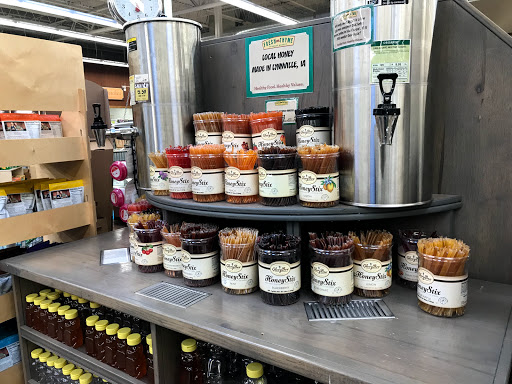 Grocery Store «Fresh Thyme Farmers Market- W. Des Moines», reviews and photos, 2900 University Ave, West Des Moines, IA 50266, USA