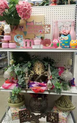 Thrift Store «Goodwill Central Texas - Lakeway», reviews and photos, 1901 RR 620 South, Lakeway, TX 78734, USA