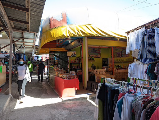 Mercado mayorista de ropa Reynosa